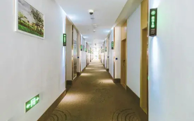 Greentree Inn Shanghai Fengxian District Nanqiaoxi