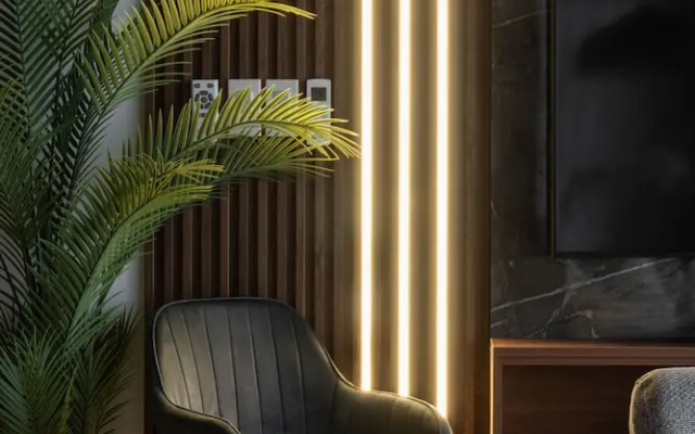 Modern Luxury 1BR in Venice Mckinley