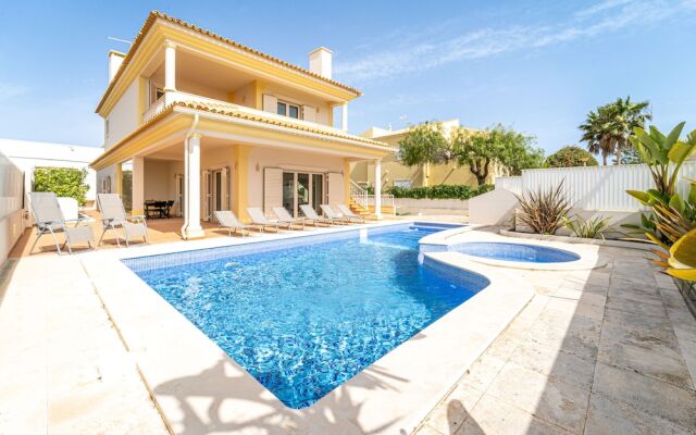 Villa Ribeiro by HelloVacations