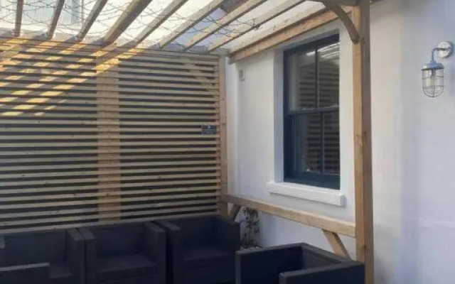 55 High Street - Designer House by Sea