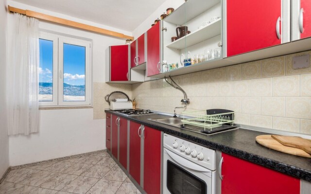 Nice Apartment in Bosana-pag With 3 Bedrooms and Wifi
