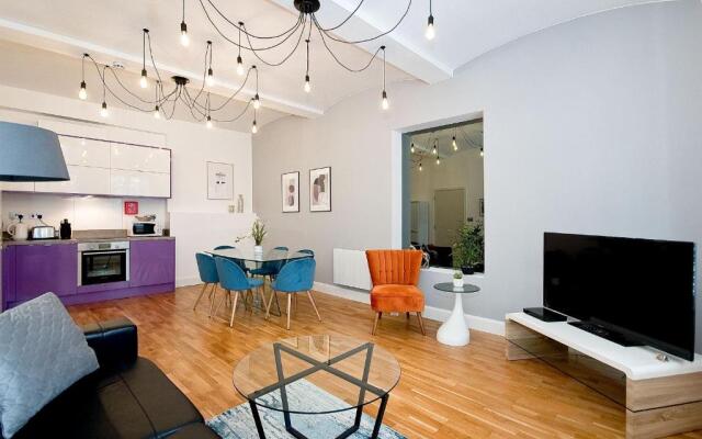 Mulberry Flat 2 - Two bedroom 1st floor by City Living London