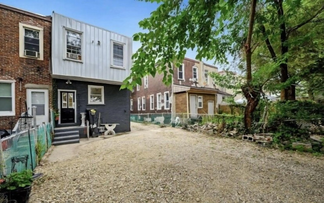 Stylish 4 bedroom home near Philadelphia