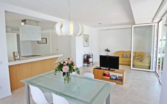 El Descanso - sea view villa with private pool in Benissa