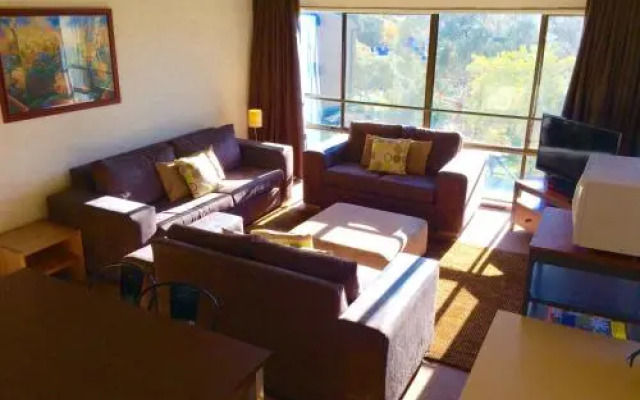 Kirwan Apartments 48