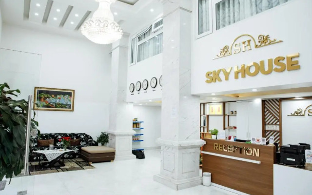 Skyhouse Hotel