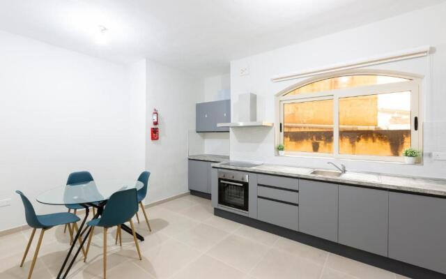 Sliema Charming: 3BR Apartment Near the Beach by 360 Estates