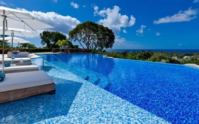 Sunny Vacation Villa 35