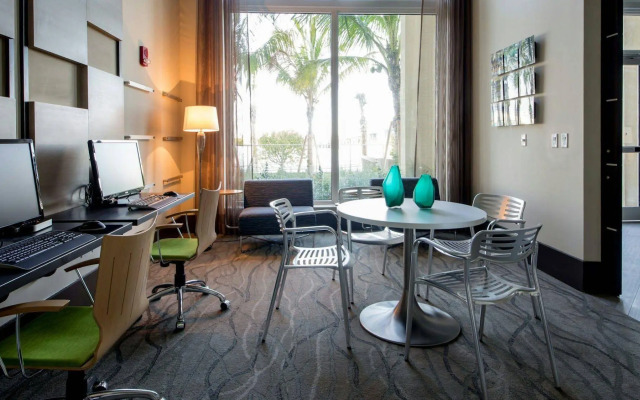 Mare Azur Miami Luxury Apartments by Grand Bay