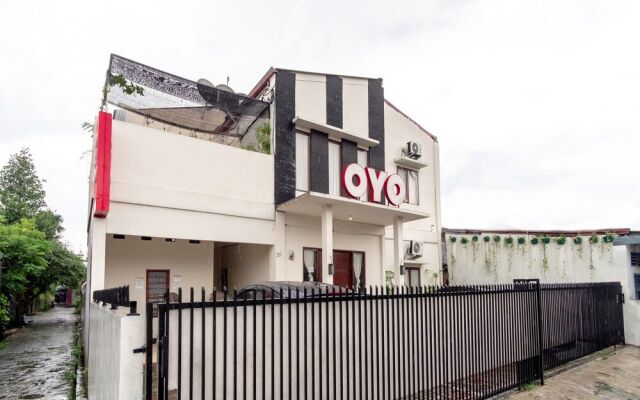 OYO 2076 Oxy Art Boarding House