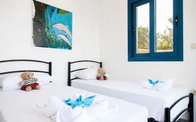 Zidanos Luxurious Villa