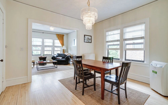 Bright Minneapolis Apartment - 1 Mi to Downtown!