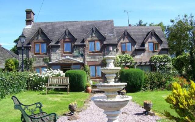Trough Ivy House B&B