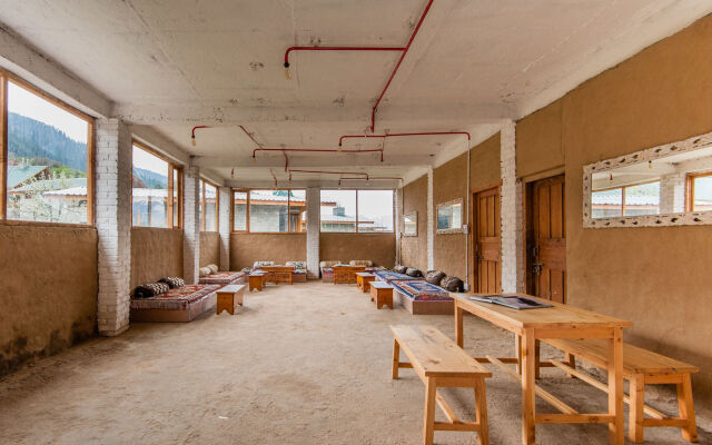 Larisa Resort, Manali