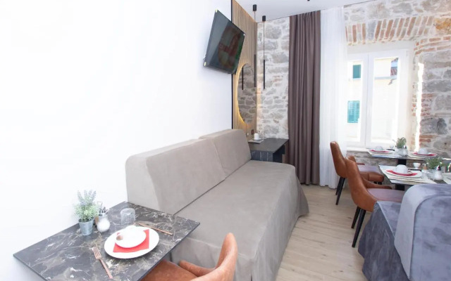 Karmel Beachway Rooms1