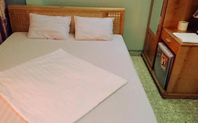 Son Ha Hotel