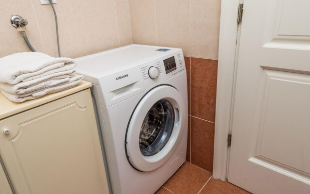 Beautiful Apartment in Volosko With 2 Bedrooms and Wifi