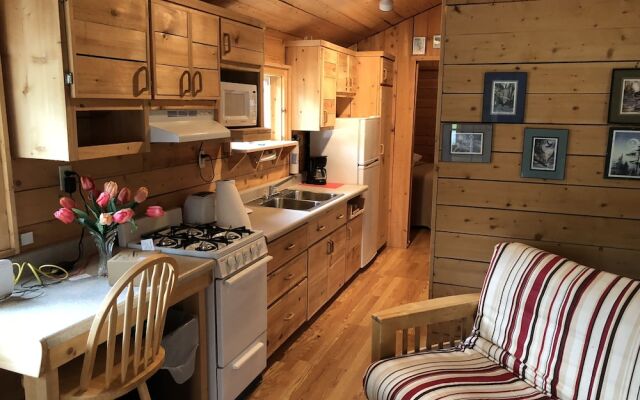 Ninilchik132.6 cabins and Rv park