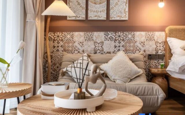 Youxi Resort Hotel (Fuxian Lake Sun Mountain)