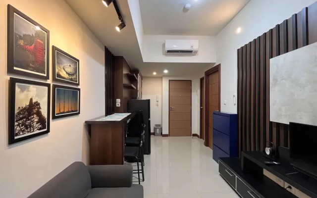 Warm And Cozy 2Br Vida View Makassar Apartment