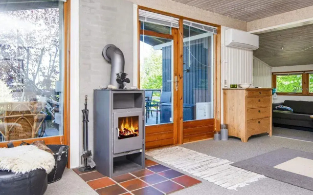 6 Person Holiday Home in Glesborg-by Traum