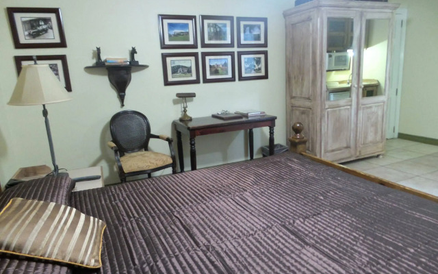 Coblentz Inn Boutique Hotel