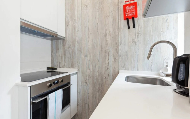 Amazing Studio W Terrace in St George Castle