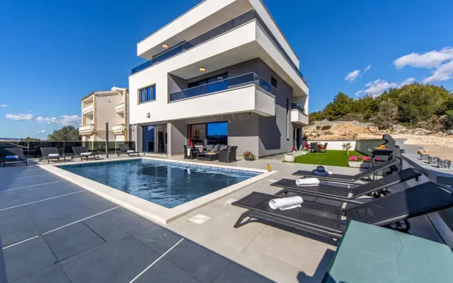 Villa Shaula