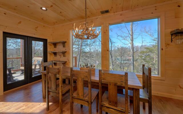 Copper Creek Lodge in Gatlinburg