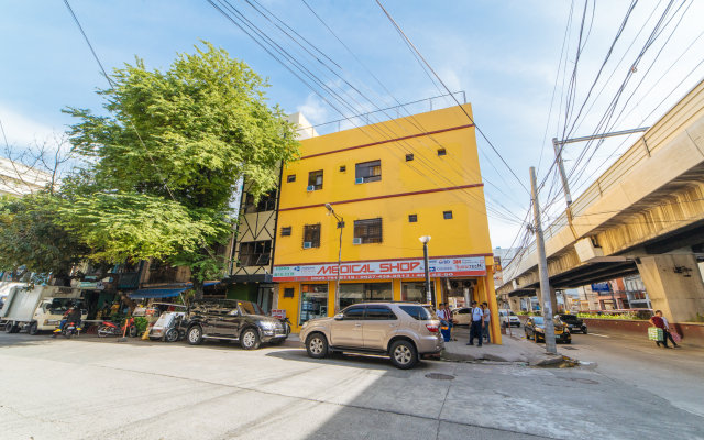 RedDoorz @ Remigio Street Santa Cruz Manila