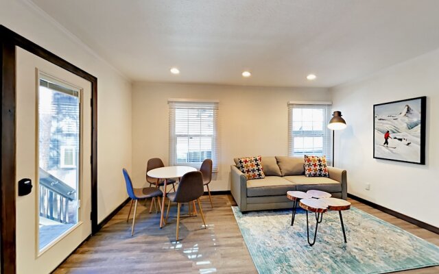 4093 Manzanita Ave Cabin Unit 2