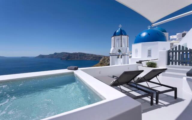 Bluedome Cavehouses by Otium Villas