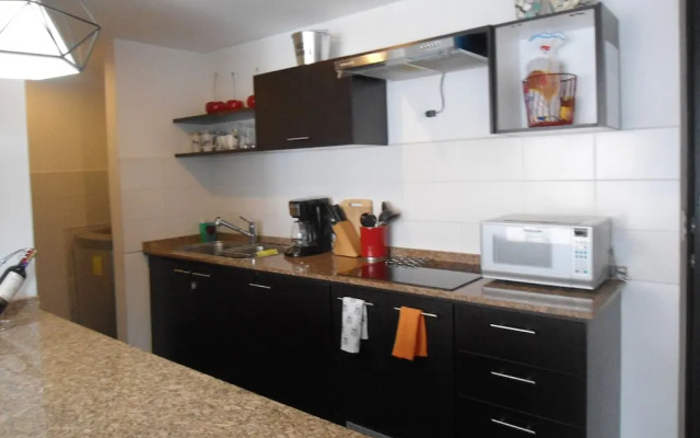PLAZA FOCH Area - APARTMENTS with Balcony