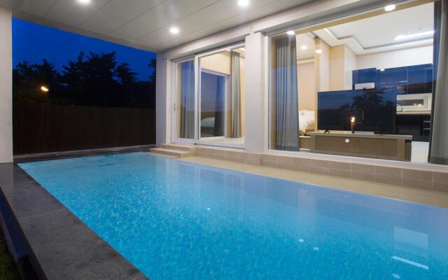 Taean deomarae poolvilla