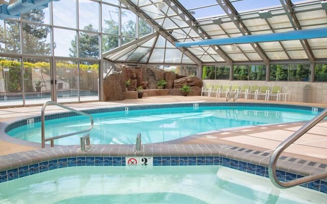 Holiday Inn Express & Suites Richland by IHG