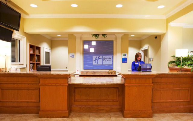Holiday Inn Express & Suites Valdosta West - Mall Area by IHG