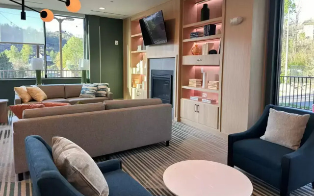 Comfort Suites Gatlinburg Downtown-Convention Center