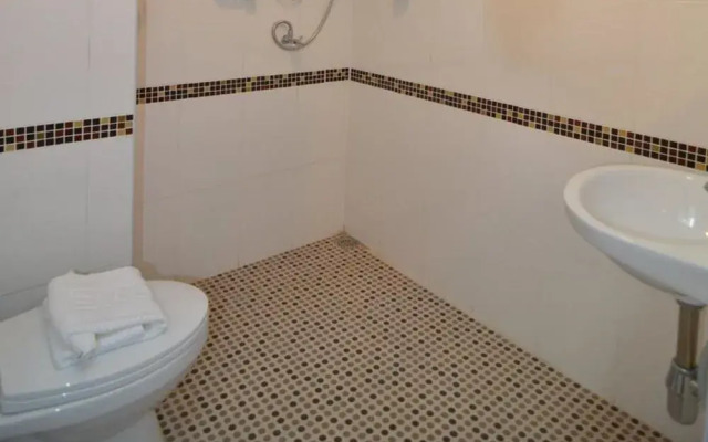 Issara Na Nakhon Living Hotel