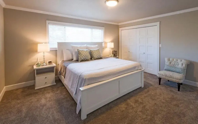 Beach Drive Suites