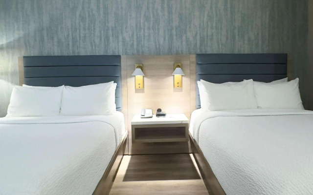 Radisson Hotel Montreal Airport