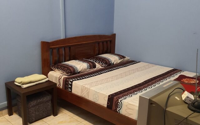 Spot On 89920 Muwaffaq Inn