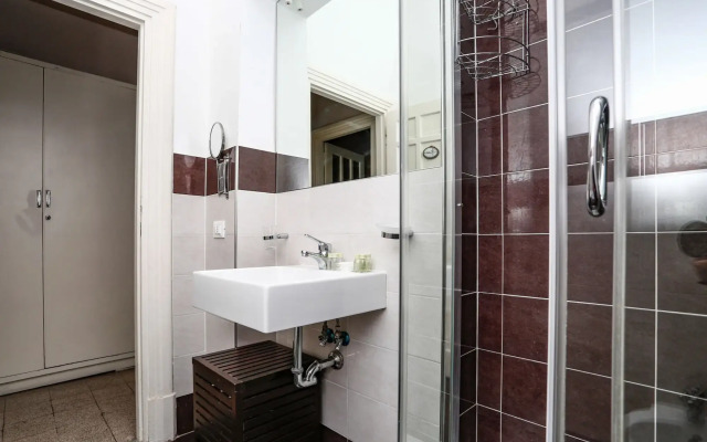 American Uni 2Br Lovely Apt