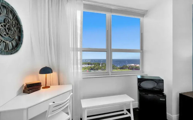 Tropical Paradise - Spacious 3-Bedroom