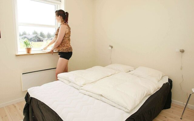 Pretty Holiday Home in Brovst With Whirlpool