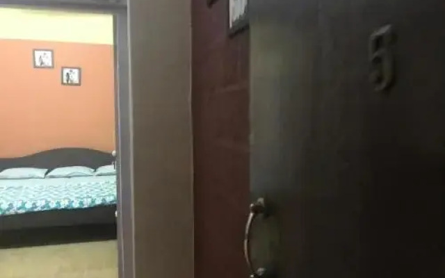 Divadkar Hotel