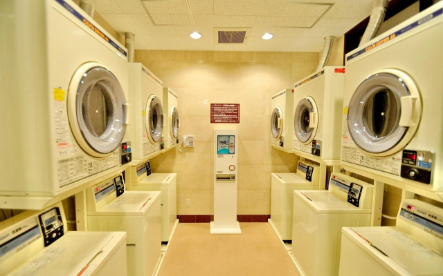 HiroshimaEkimae Universal Hotel ShikansenguchiMigi – Guest Rooms – Hiroshima
