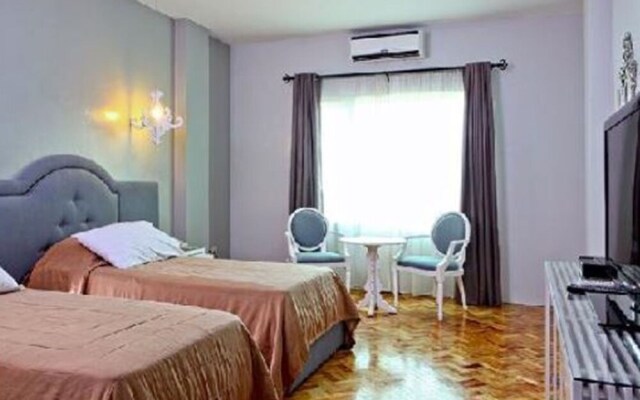 King's Royale Villas