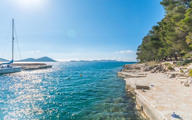 Beautiful Apartment in Drage With Wifi and 1 Bedrooms