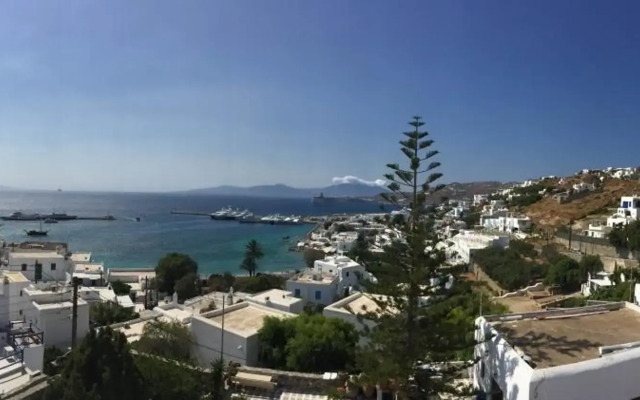 Studios and Suites Rania