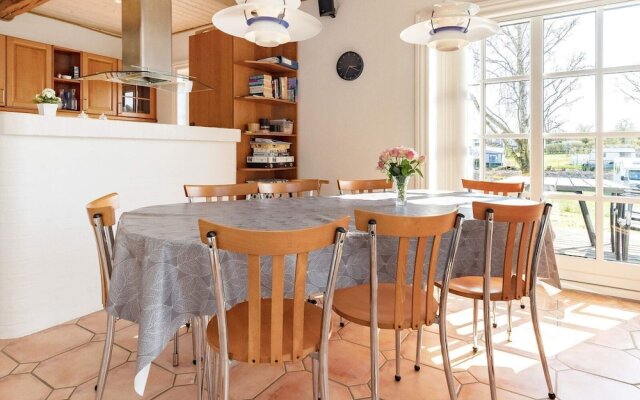 8 Person Holiday Home in Logstrup-by Traum